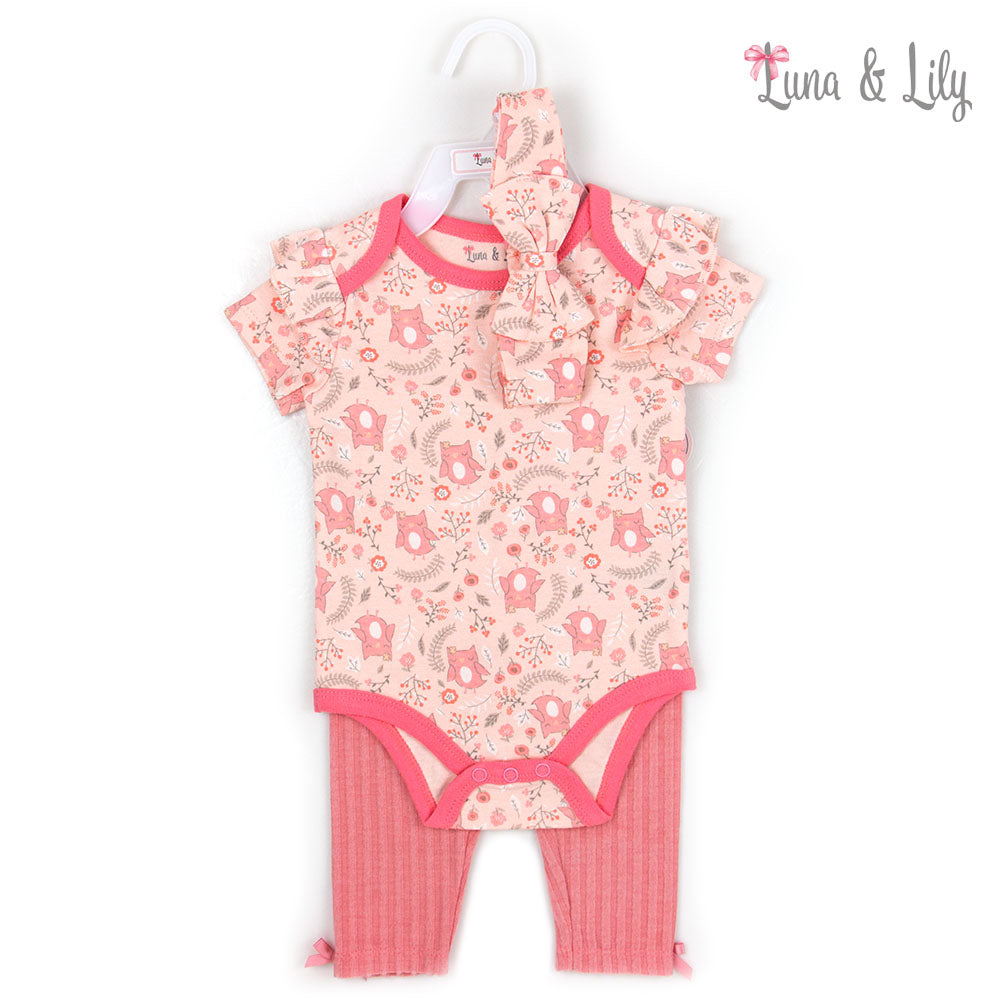 Baby outfit with pink floral pattern on a white background, featuring the brand 'Luna & Lily'.